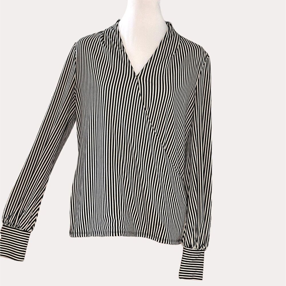 Adrianna Papell Faux Wrap Slinky Knit Blouse Stripe V-Neck Black White S - Picture 2 of 6